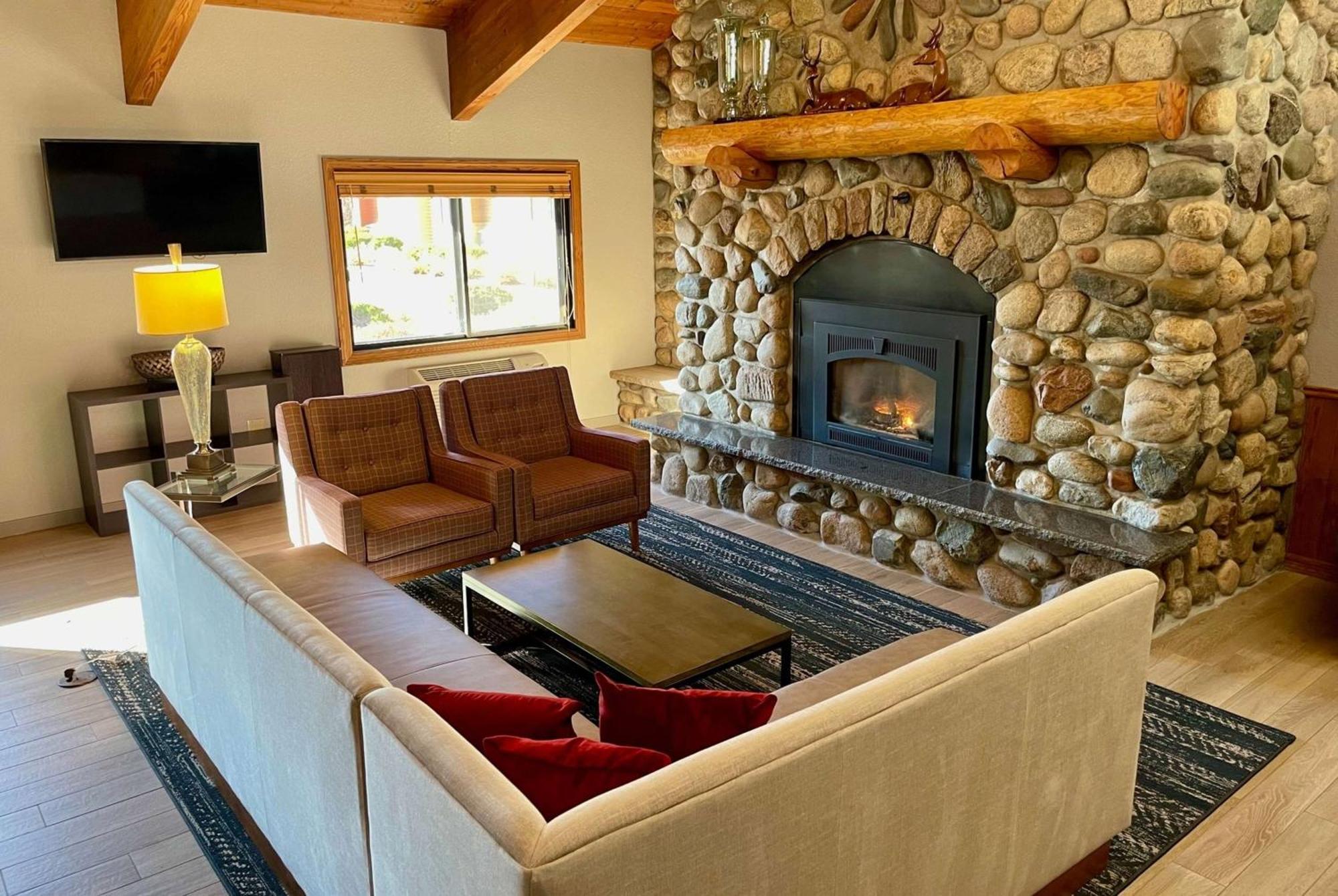 Americinn By Wyndham Tofte Near Lake Superior Екстериор снимка